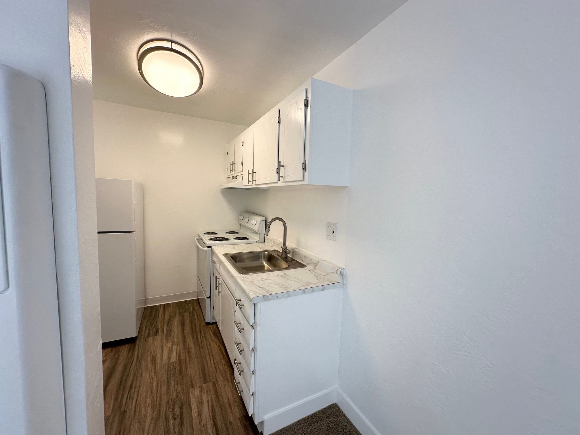 Woodland Arms Apartments photo 5